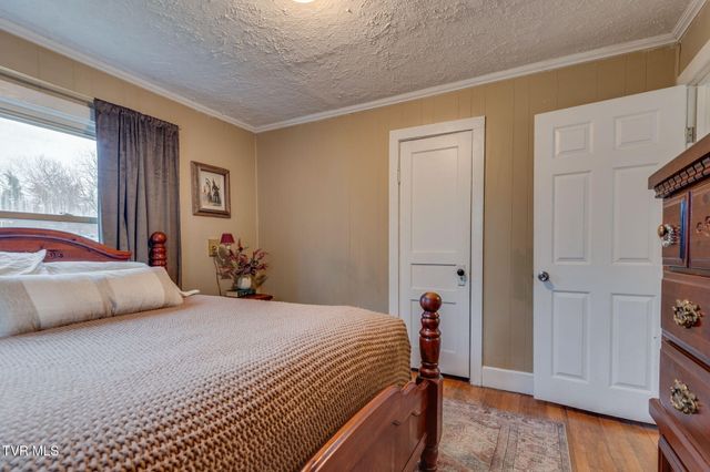 1802 Washington Avenue, Kingsport, TN 37664