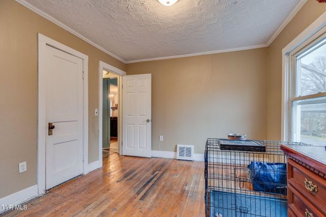 1802 Washington Avenue, Kingsport, TN 37664