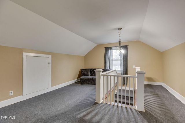 1802 Washington Avenue, Kingsport, TN 37664