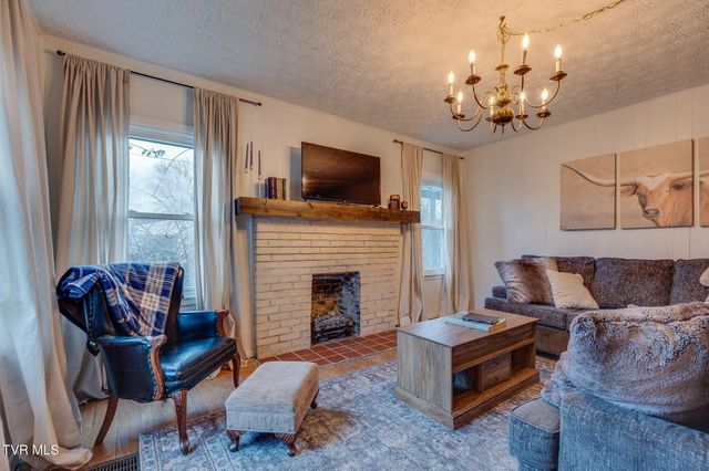 1802 Washington Avenue, Kingsport, TN 37664