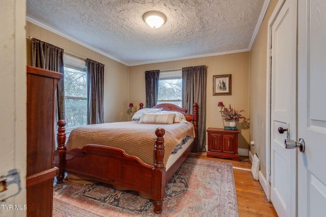 1802 Washington Avenue, Kingsport, TN 37664