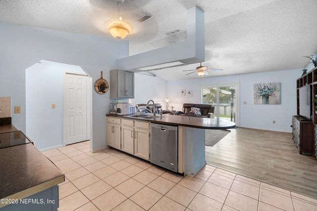10859 SADDLE HORN Drive, Jacksonville, FL 32257