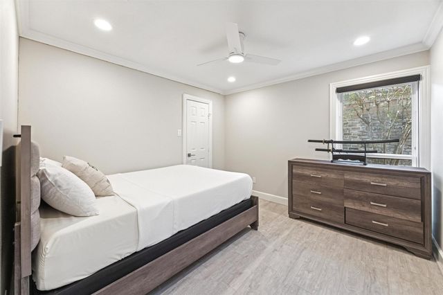 10206 Burgoyne Road, Houston, TX 77042