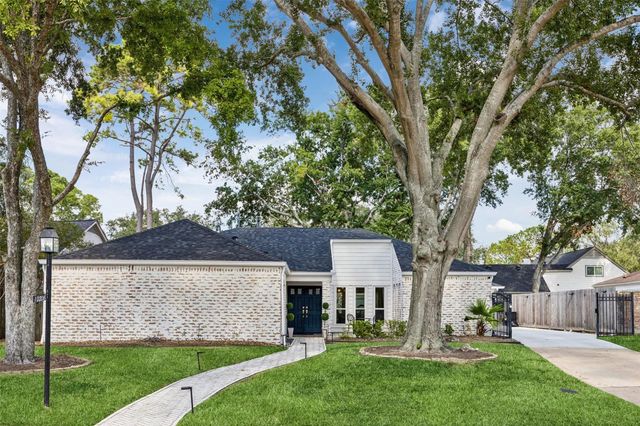 10206 Burgoyne Road, Houston, TX 77042