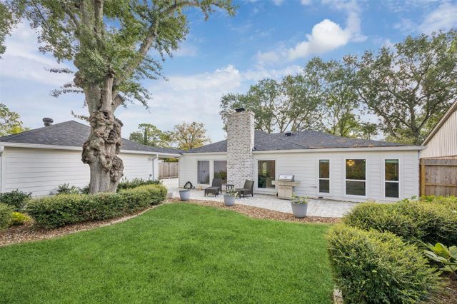 10206 Burgoyne Road, Houston, TX 77042