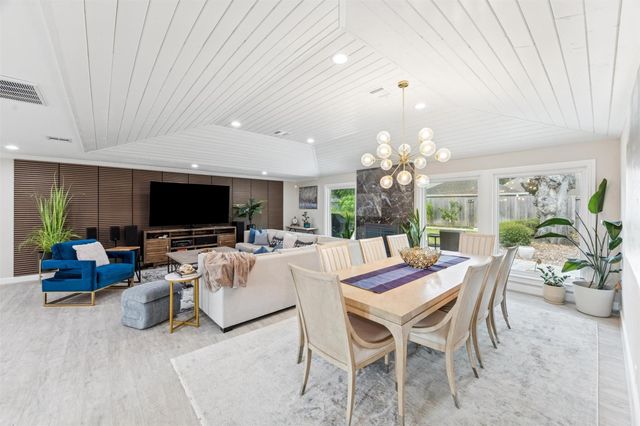 10206 Burgoyne Road, Houston, TX 77042