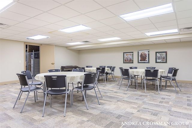 141 Central Avenue 120, Holland, MI 49423