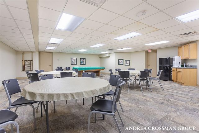 141 Central Avenue 120, Holland, MI 49423