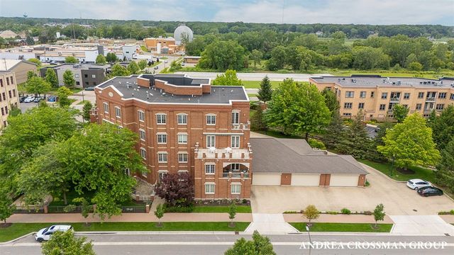141 Central Avenue 120, Holland, MI 49423
