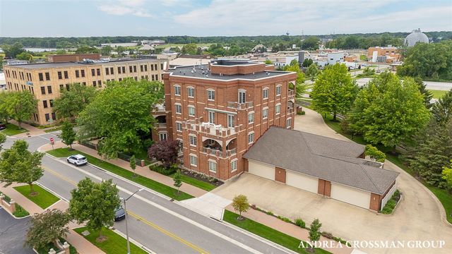 141 Central Avenue 120, Holland, MI 49423