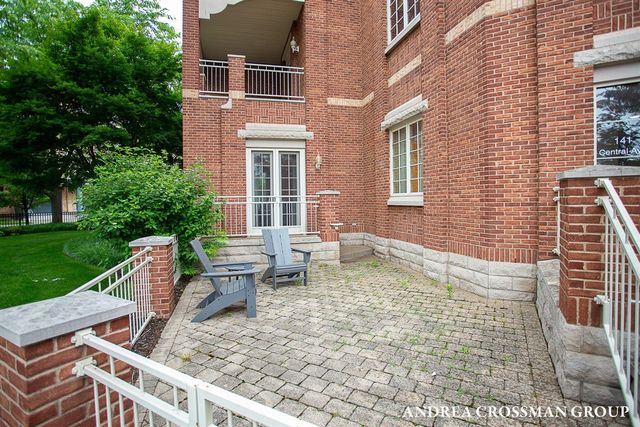 141 Central Avenue 120, Holland, MI 49423