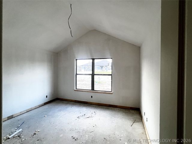 5827 Coldspring Lane, Bartlesville, OK 74006