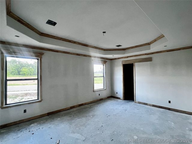 5827 Coldspring Lane, Bartlesville, OK 74006