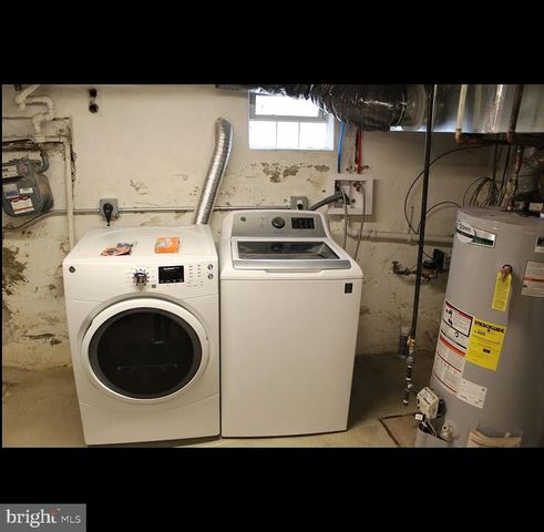 1116 E HEWSON ST, Philadelphia, PA 19125