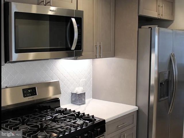 1116 E HEWSON ST, Philadelphia, PA 19125