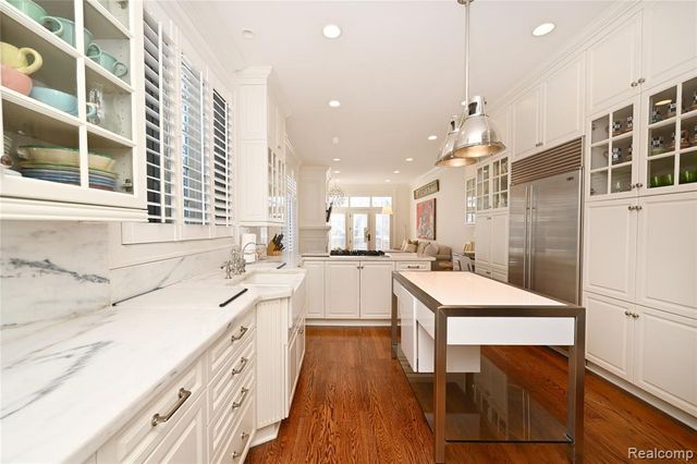 995 Pierce Street, Birmingham, MI 48009