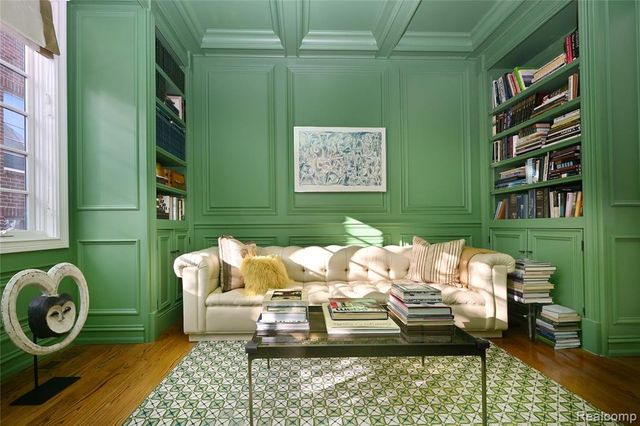 995 Pierce Street, Birmingham, MI 48009