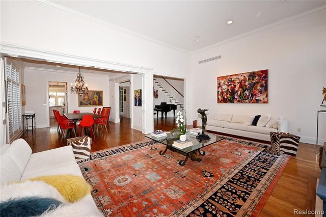 995 Pierce Street, Birmingham, MI 48009