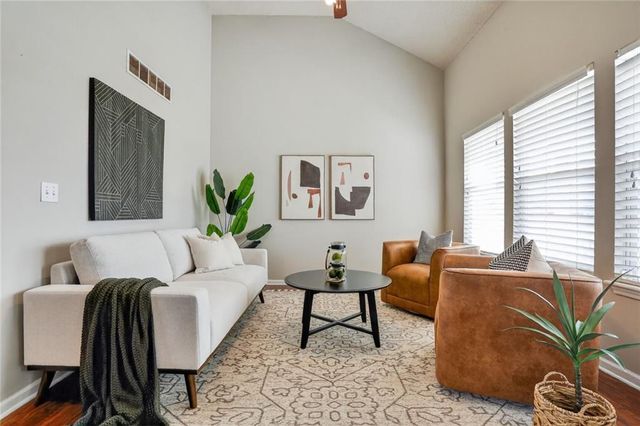 808 Golden Court, Belton, MO 64012