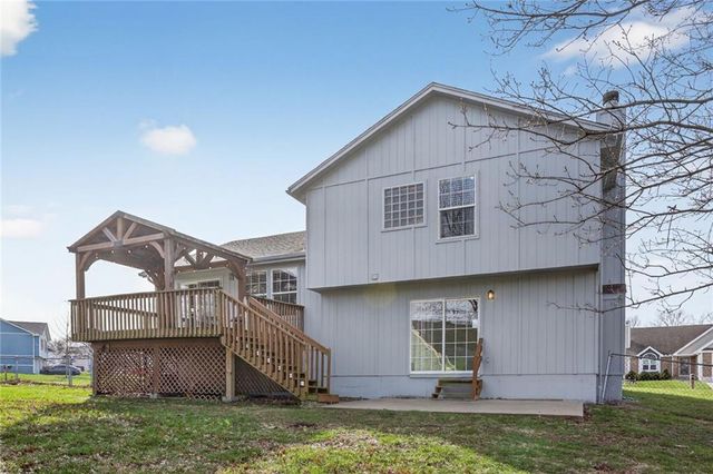 808 Golden Court, Belton, MO 64012