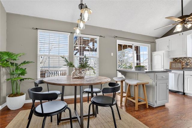 808 Golden Court, Belton, MO 64012