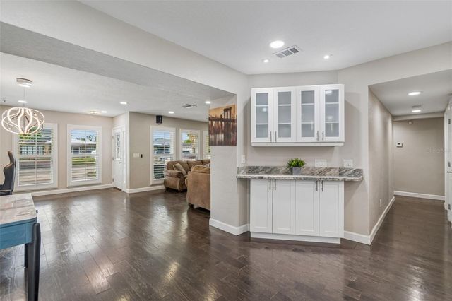 3316 W KATHLEEN STREET, Tampa, FL 33607