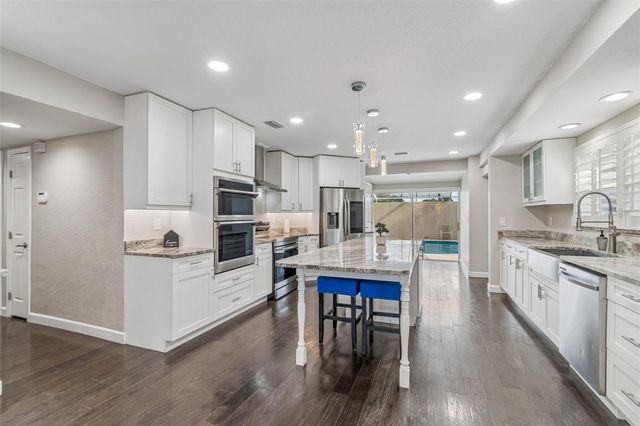 3316 W KATHLEEN STREET, Tampa, FL 33607