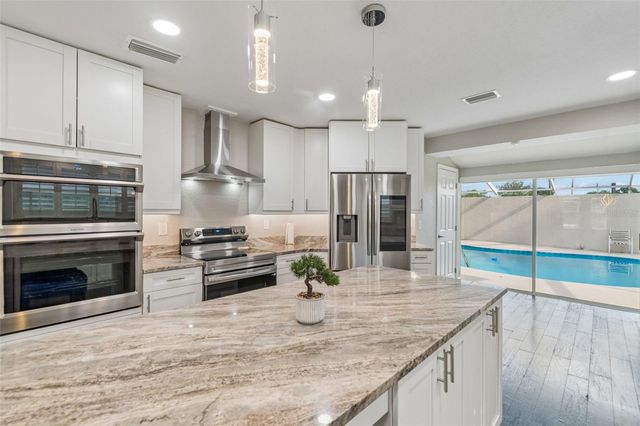3316 W KATHLEEN STREET, Tampa, FL 33607