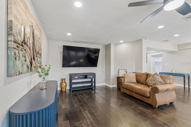 3316 W KATHLEEN STREET, Tampa, FL 33607
