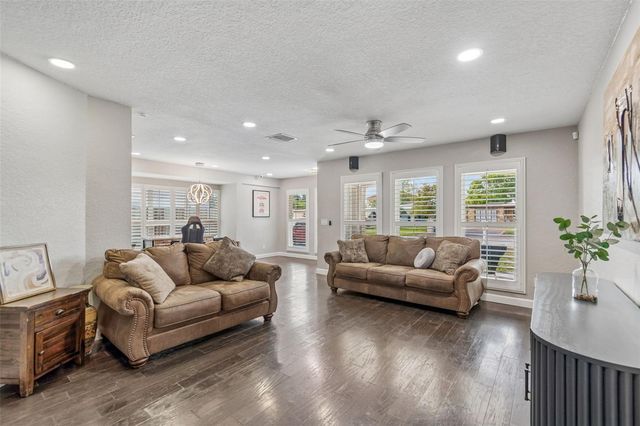3316 W KATHLEEN STREET, Tampa, FL 33607