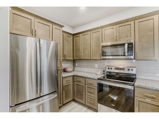 12076 Se HAROLD St, Portland, OR 97266