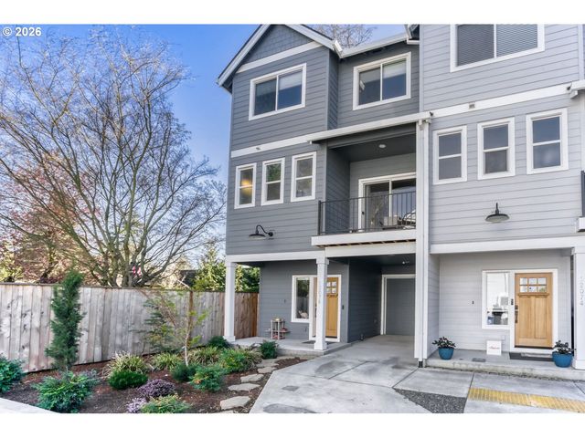 12076 Se HAROLD St, Portland, OR 97266