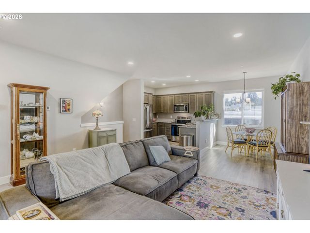 12076 Se HAROLD St, Portland, OR 97266