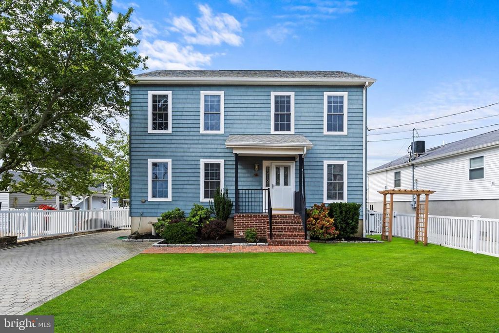 262 EVERGREEN DR, Bayville, NJ 08721