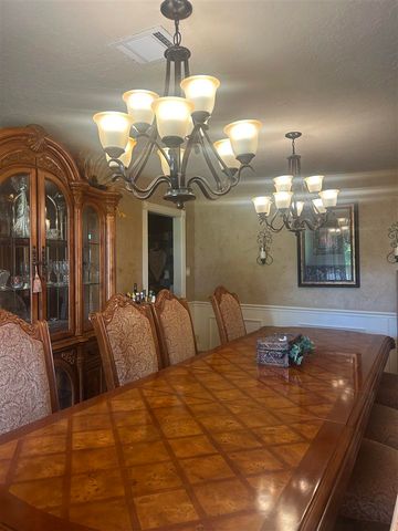 5907 NW Williams, Lawton, OK 73505