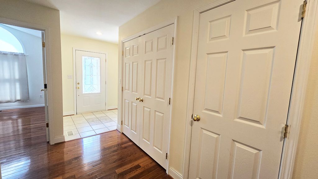 Image 18 of property listing at 2530 S Pine Street, Centralia, IL 62801