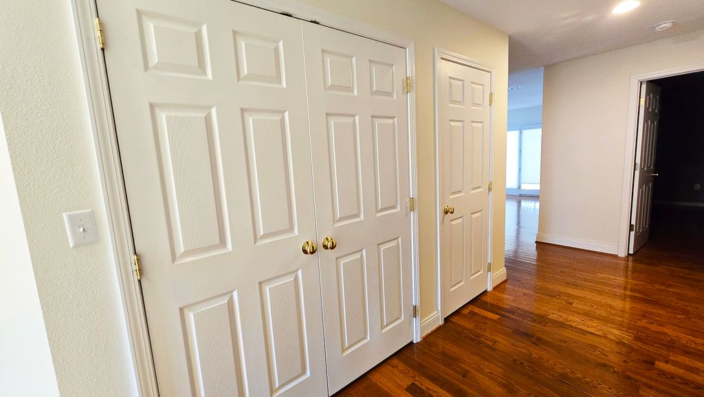 Image 19 of property listing at 2530 S Pine Street, Centralia, IL 62801