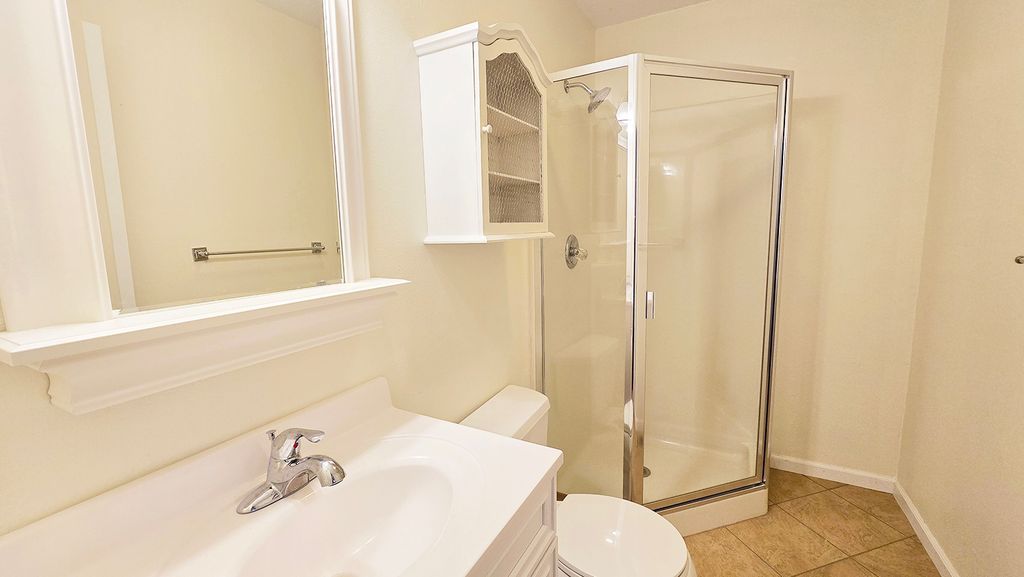 Image 37 of property listing at 2530 S Pine Street, Centralia, IL 62801