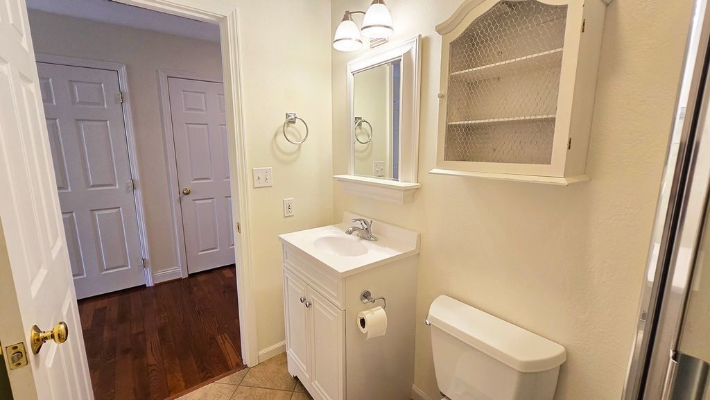 Image 39 of property listing at 2530 S Pine Street, Centralia, IL 62801