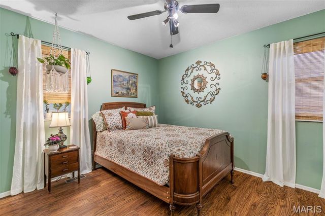 222 Meadowbrook Drive, Farmington, MO 63640