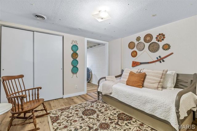 222 Meadowbrook Drive, Farmington, MO 63640