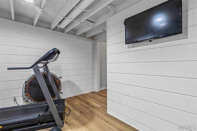 222 Meadowbrook Drive, Farmington, MO 63640