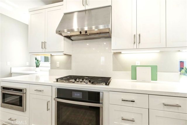 253 Waypoint, Tustin, CA 92782