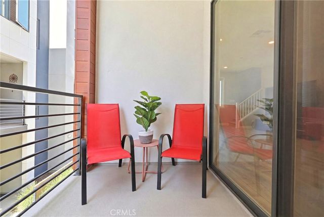 253 Waypoint, Tustin, CA 92782