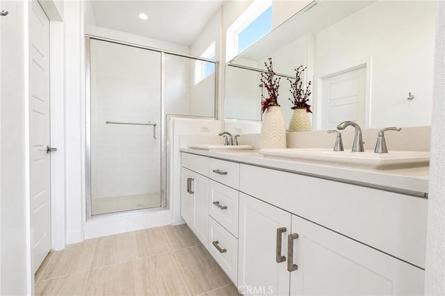 253 Waypoint, Tustin, CA 92782