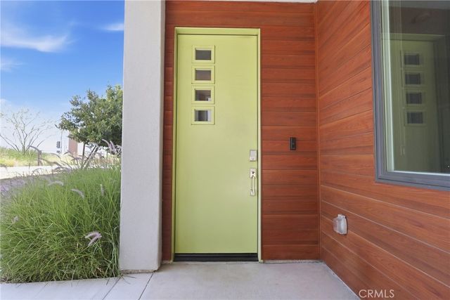 253 Waypoint, Tustin, CA 92782