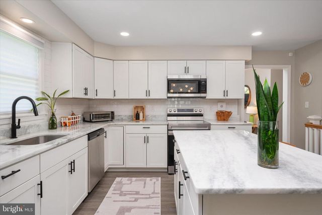 1302 CARROLL RD, Severna Park, MD 21146