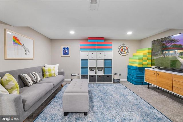 1302 CARROLL RD, Severna Park, MD 21146