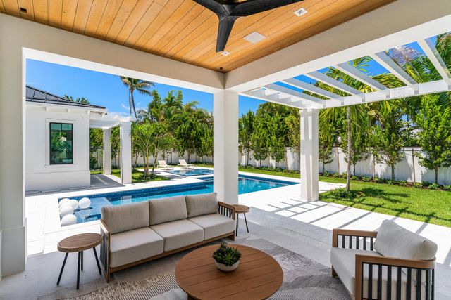720 NW 3rd Avenue, Delray Beach, FL 33444