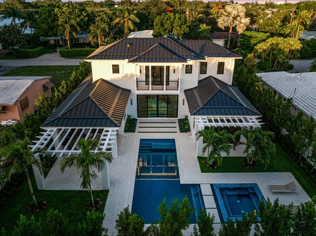 720 NW 3rd Avenue, Delray Beach, FL 33444